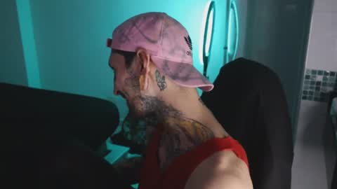 More content   2   online show from 10.10.25