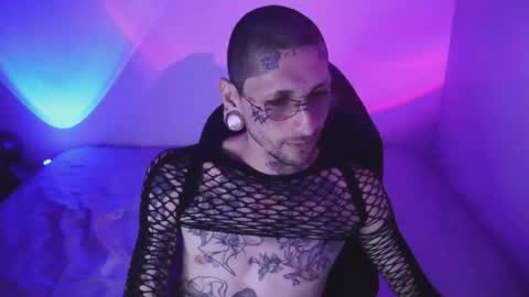 More content   2   online show from 11.14.25