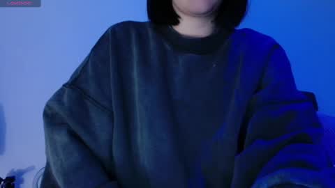 Snapshot of hatzukoi_miaow chatting on 01.26.25 petunia online show from 01.26.25