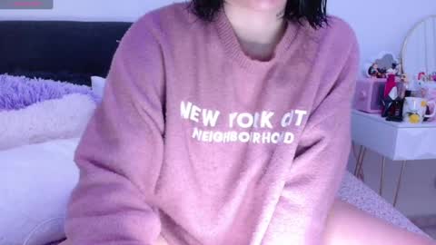 Snapshot of hatzukoi_miaow chatting on 02.26.25 petunia online show from 02.26.25
