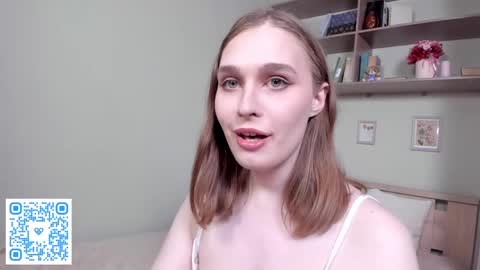 Mia online show from 04.15.26