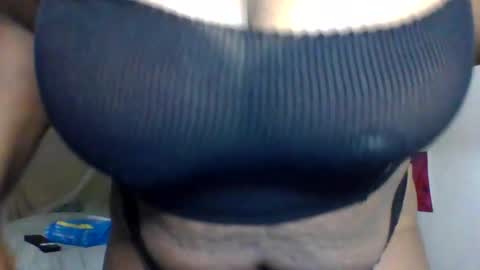 hawtchoc37 online show from 11.19.25