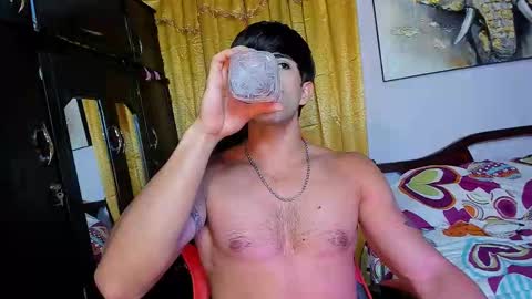 Snapshot of hazbinstudio chatting on 09.17.25 hazbinstudio online show from 09.17.25