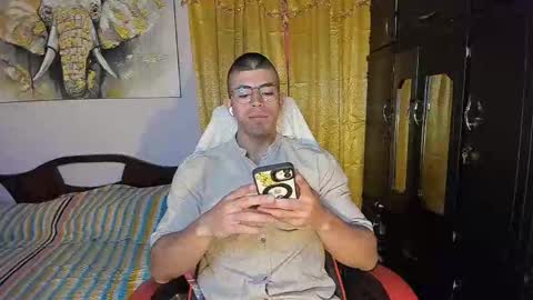 Snapshot of hazbinstudio chatting on 09.26.25 hazbinstudio online show from 09.26.25