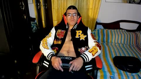 Snapshot of hazbinstudio chatting on 10.02.25 hazbinstudio online show from 10.02.25