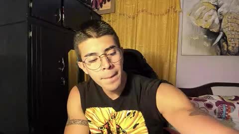 Snapshot of hazbinstudio chatting on 10.21.25 hazbinstudio online show from 10.21.25