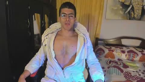 Snapshot of hazbinstudio chatting on 10.27.25 hazbinstudio online show from 10.27.25