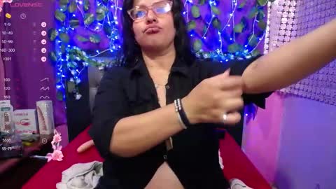 hazel online show from 12.12.24