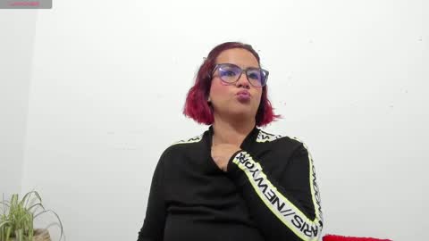 hazel online show from 04.01.26