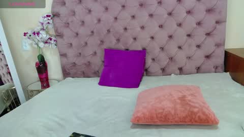 Snapshot of hazel_agata chatting on 12.09.24 Agata online show from 12.09.24