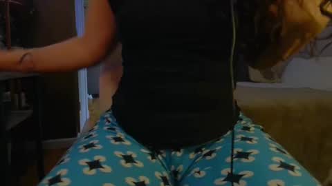 Hazel online show from 10.04.25