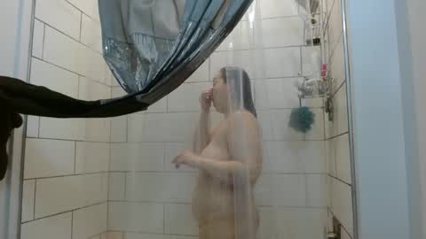 Snapshot of hazel_skye chatting on 12.29.24 Hazel online show from 12.29.24