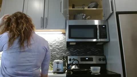 Snapshot of hazel_skye chatting on 02.23.25 Hazel online show from 02.23.25