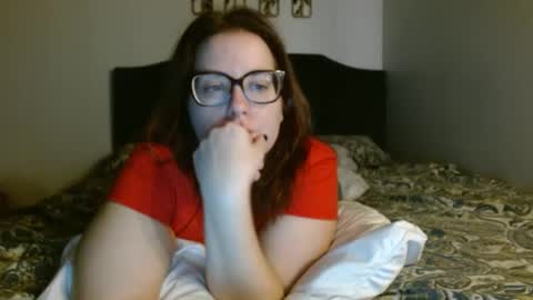 Snapshot of hazel_skye chatting on 10.04.25 Hazel online show from 10.04.25