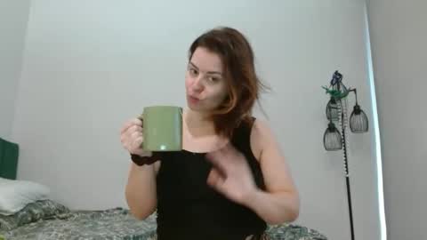 Snapshot of hazel_skye chatting on 10.04.25 Hazel online show from 10.04.25