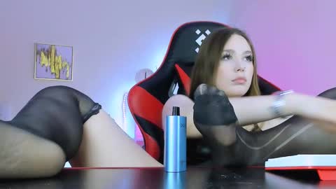 Hazel online show from 02.13.25