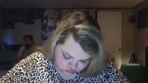 Hazeleyez97 online show from 09.17.25