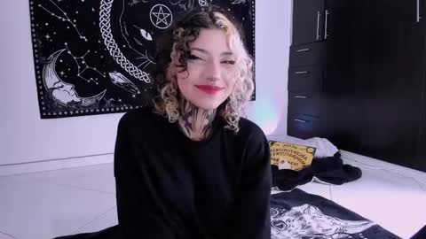 Snapshot of hazellwitch chatting on 03.04.25 Hazell Witch online show from 03.04.25