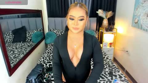 HAZEL MADONNA online show from 11.21.25