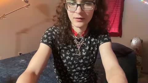 Hazel online show from 07.03.26