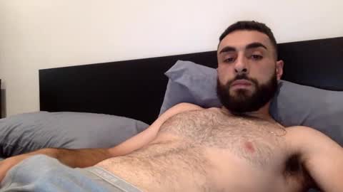 Snapshot of hbabian chatting on 09.22.25 hbabian online show from 09.22.25