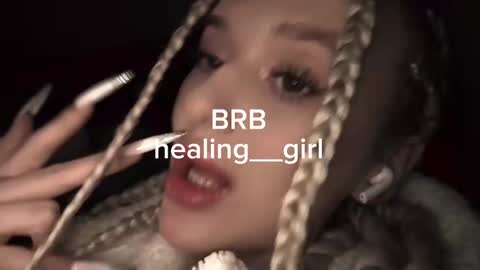 Snapshot of healing__girl chatting on 12.22.24 Valeria online show from 12.22.24