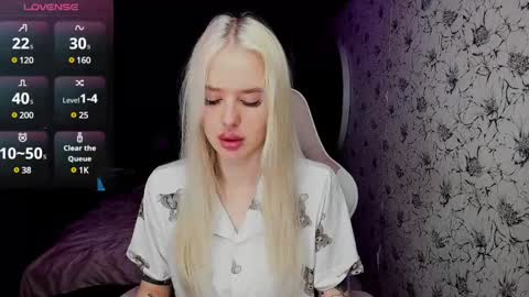 Snapshot of healing__girl chatting on 02.08.25 Valeria online show from 02.08.25