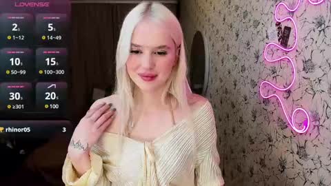 Snapshot of healing__girl chatting on 03.09.25 Valeria online show from 03.09.25