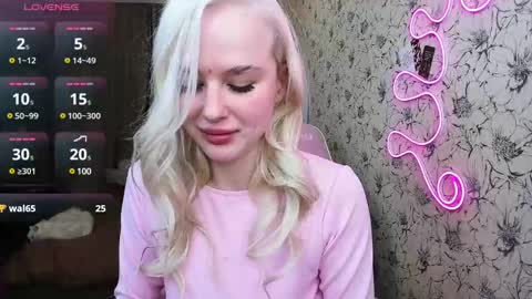 Snapshot of healing__girl chatting on 03.10.25 Valeria online show from 03.10.25