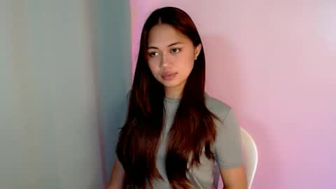 Snapshot of heart_of_asia chatting on 09.18.25 Yoshin online show from 09.18.25