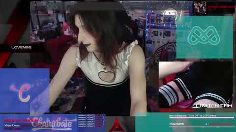 Snapshot of heartmyarc chatting on 11.09.25 HeartMyArc online show from 11.09.25