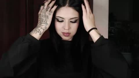 Snapshot of heatherdemonzx_ chatting on 05.19.26 HEATHER DEMONZX Please help me to reach 100 thumbs up online show from 05.19.26