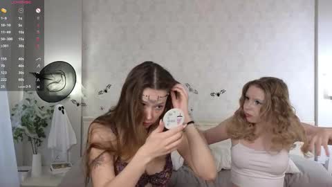 Snapshot of heathimogene chatting on 11.01.25 Hi everyone i am Alice pls dont be rude fav patterns 77 99 111 222 333 online show from 11.01.25