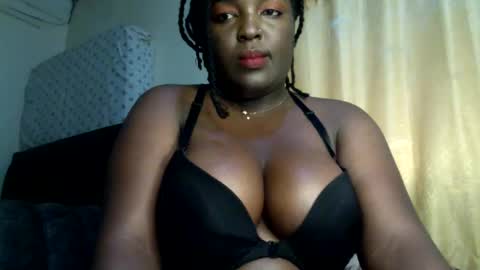 Snapshot of heaven_122 chatting on 10.27.25 Angel online show from 10.27.25