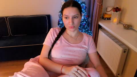 Heaven girl online show from 01.10.25