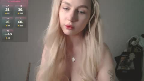 Akemi instinthemoodforlooove online show from 04.20.26