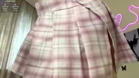 Snapshot of heavenmoth chatting on 02.23.26 heavenmoth online show from 02.23.26