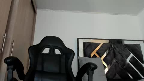 Snapshot of heavy_thor chatting on 10.16.25 Thor online show from 10.16.25