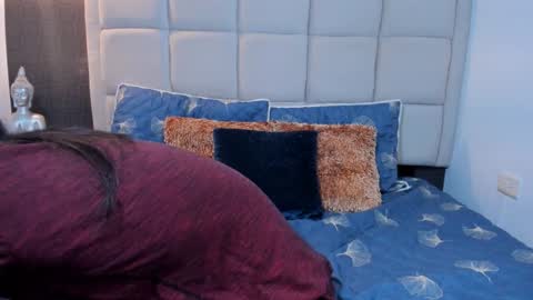 Keira Hecate online show from 12.29.24