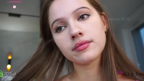 Snapshot of hecola chatting on 10.18.25 Nika next stream  200pm GMT online show from 10.18.25