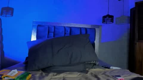 heellboy_ online show from 11.25.25