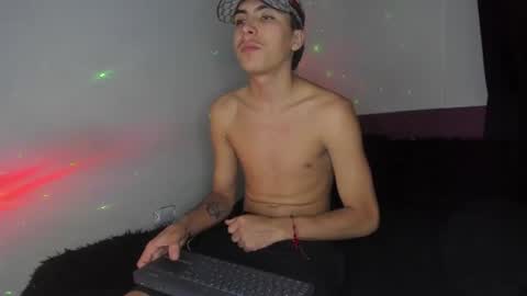 heellboy_ online show from 07.08.26