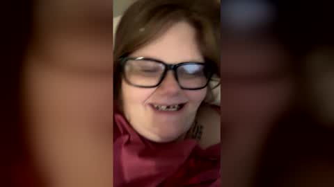 Snapshot of heidimackey2 chatting on 04.21.26 heidimackey2 online show from 04.21.26