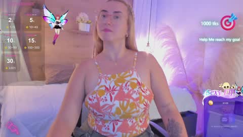 Snapshot of heidishayk chatting on 12.13.24 ANTARA REY online show from 12.13.24