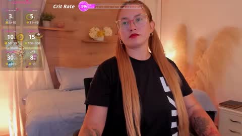 Snapshot of heidishayk chatting on 09.17.25 ANTARA REY online show from 09.17.25