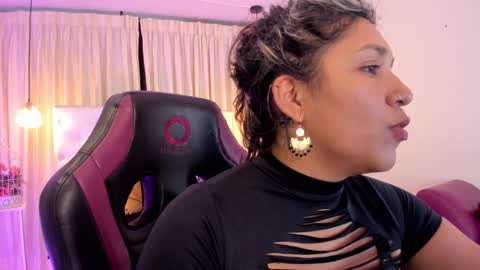              online show from 01.02.25