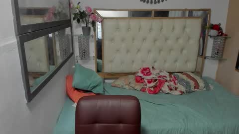 heiker_ online show from 10.24.25