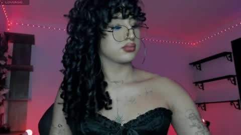 Heka Prudence online show from 04.18.26