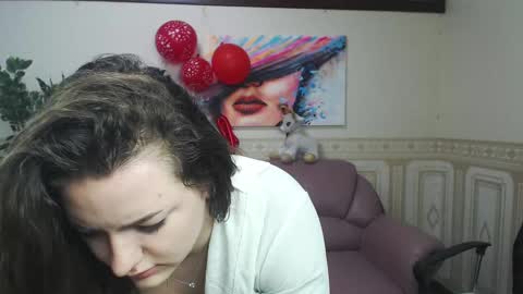 Helen Elliot online show from 02.14.25
