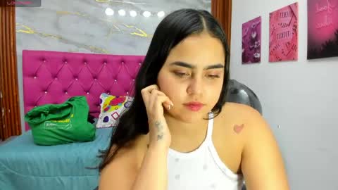 Snapshot of helen_russoo chatting on 05.03.26 Helen online show from 05.03.26